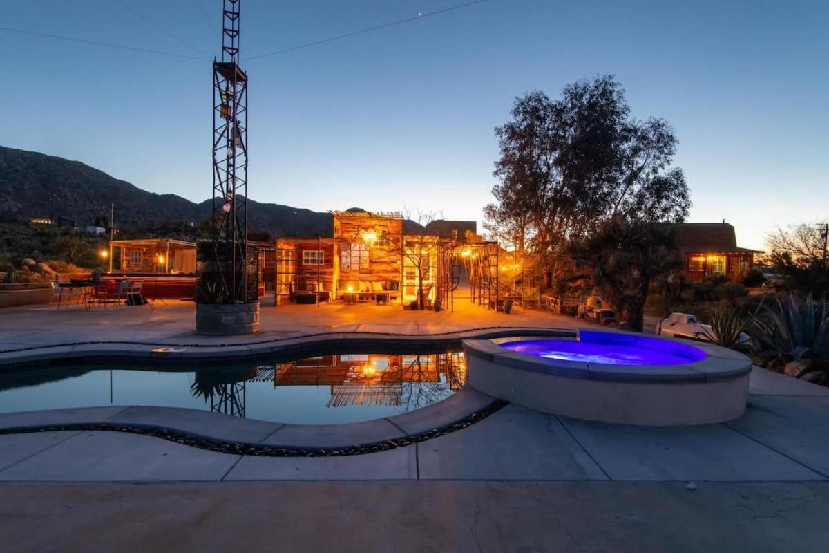Renovated Lodge - Room 1 With Pool Access Joshua Tree Exteriör bild