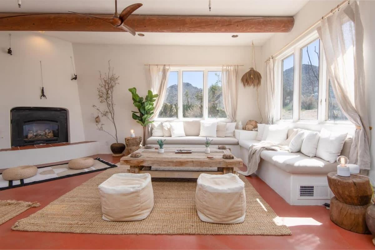 Renovated Lodge - Room 1 With Pool Access Joshua Tree Exteriör bild