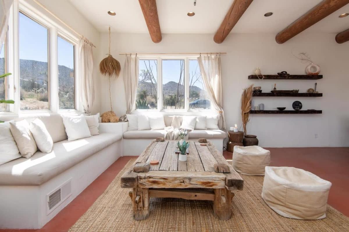 Renovated Lodge - Room 1 With Pool Access Joshua Tree Exteriör bild