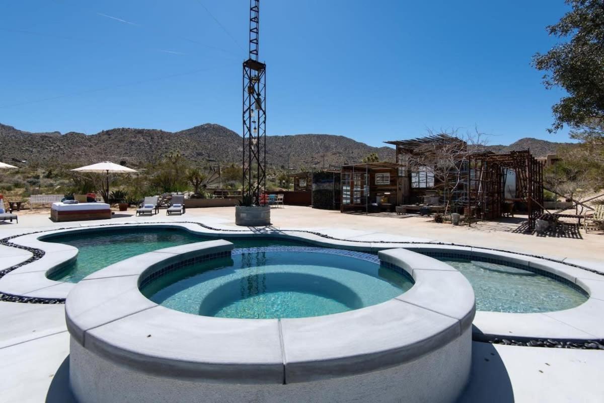 Renovated Lodge - Room 1 With Pool Access Joshua Tree Exteriör bild