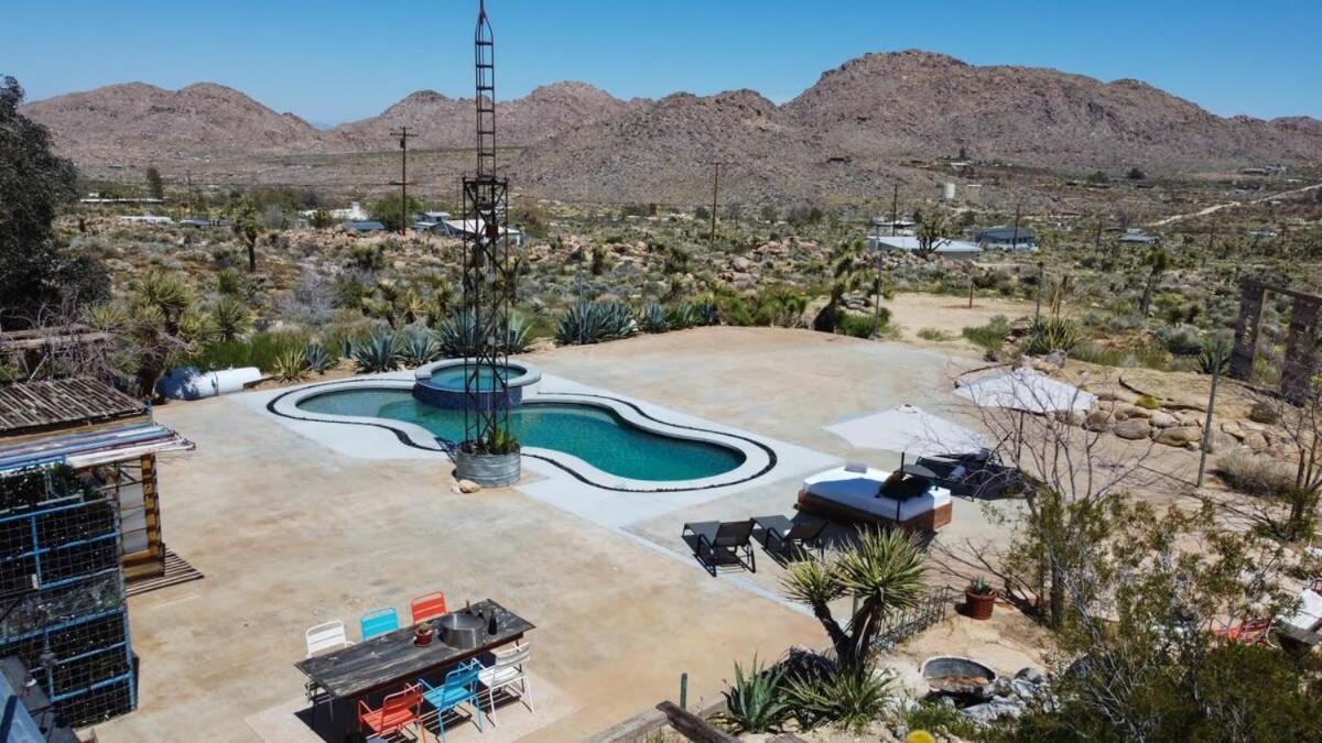 Renovated Lodge - Room 1 With Pool Access Joshua Tree Exteriör bild